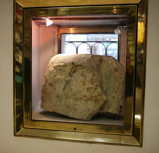 picture of london stone from the inside